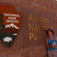 Wilma bij Arches National Park