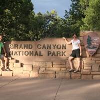 F en M bij de Grand Canyon