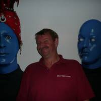 Rob met Blue Man