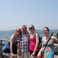 20 juli 2011 - Wachten op de boot naar Liberty Island