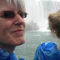 24 juli 2011 - Aan de voet van de Niagara Falls met de Maid of the Mist