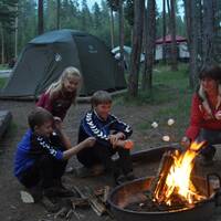 Kampvuur op Madison Campground, Yellowstone NP