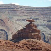 Een rotsformatie in Monument Valley