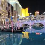Las Vegas met de Rialtobrug van het Venetië complex