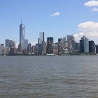 Manhattan vanaf het water t.h.v. Vrijheidsbeeld