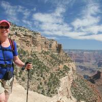 Joeke aan het wandelen in de Grand Canyon