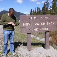 Barry zet horloge 1 uur terug bij verlaten Alberta & Rocky Mountains