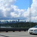 Sky line Vancouver vanaf de Lions Bridge
