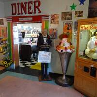 Peggy Sue's 50-s diner