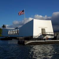 Memorial USS Arizona, waarvan 1177 bemanningsleden omgekomen zijn tijdens de aanval op Pearl Harbor