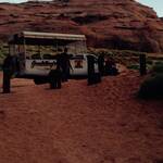 Onze luxe tourbus in Monument Valley