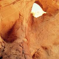 Mooi doorkijkje in Monument Valley