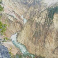 Waterval bij de Canyon van Yellowstone river 