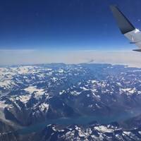 Boven Groenland met gletjers