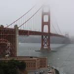 Zonnige dag, maar Golden Gate in de mist