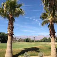 Golfbaan in de woestijn
