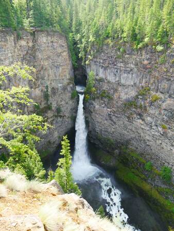 Spahat Fall in Wells Gray NP