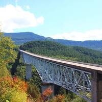 Bridge viewpoint opweg naar Johnston Ridge