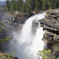  Athabasca falls