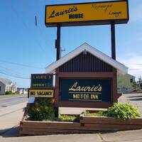 Laurie's Motor Inn 