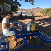 Ontbijten bij Lake Havasu