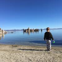 James bij het Mono Lake 